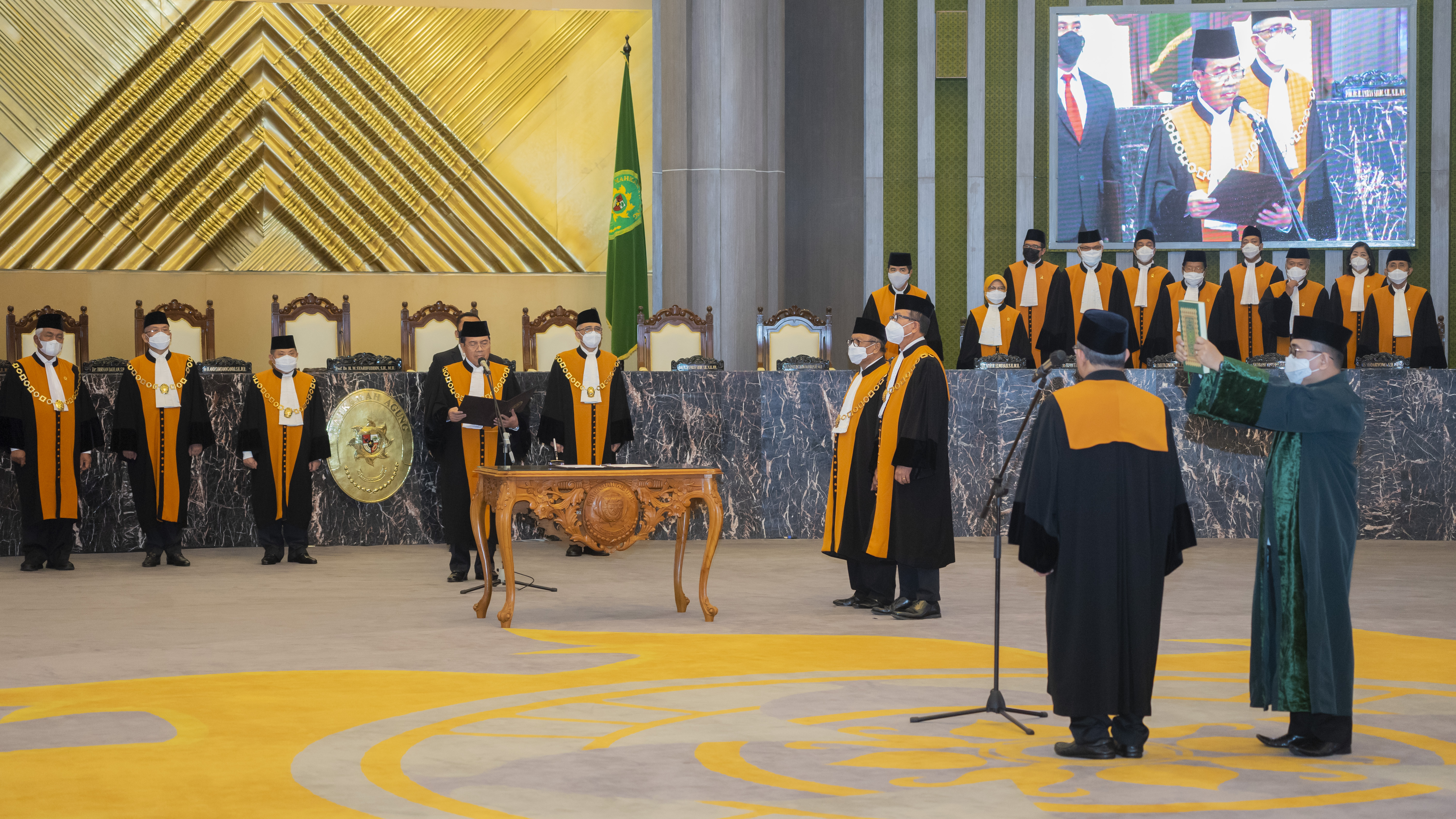KALI KEDUA, KETUA MAHKAMAH AGUNG LANTIK PROF. AMRAN SUADI SEBAGAI KETUA MUDA AGAMA