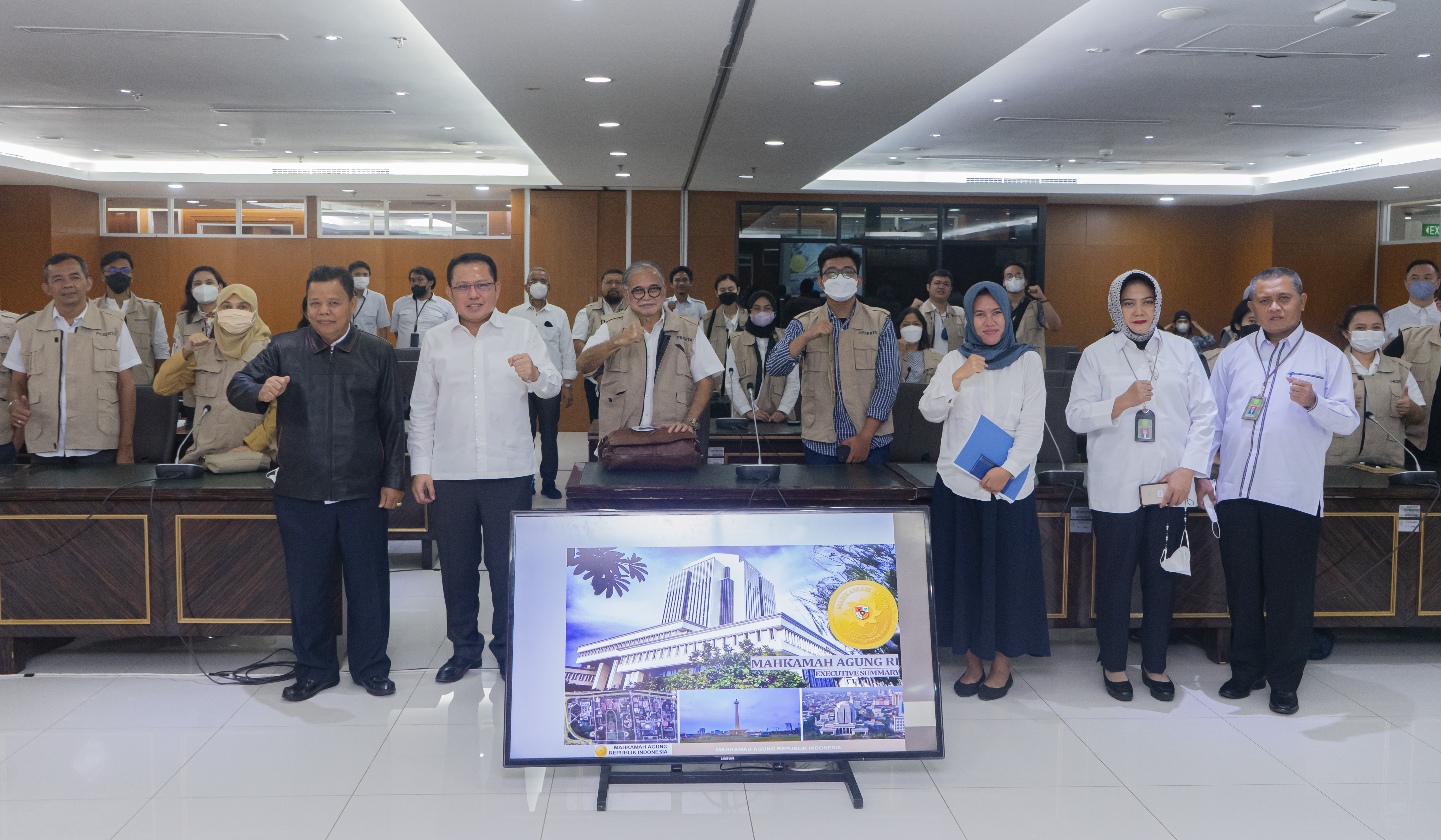 PENINJAUAN LAPANGAN DALAM RANGKA SAYEMBARA PEMBANGUNAN GEDUNG LEMBAGA NEGARA DI IKN