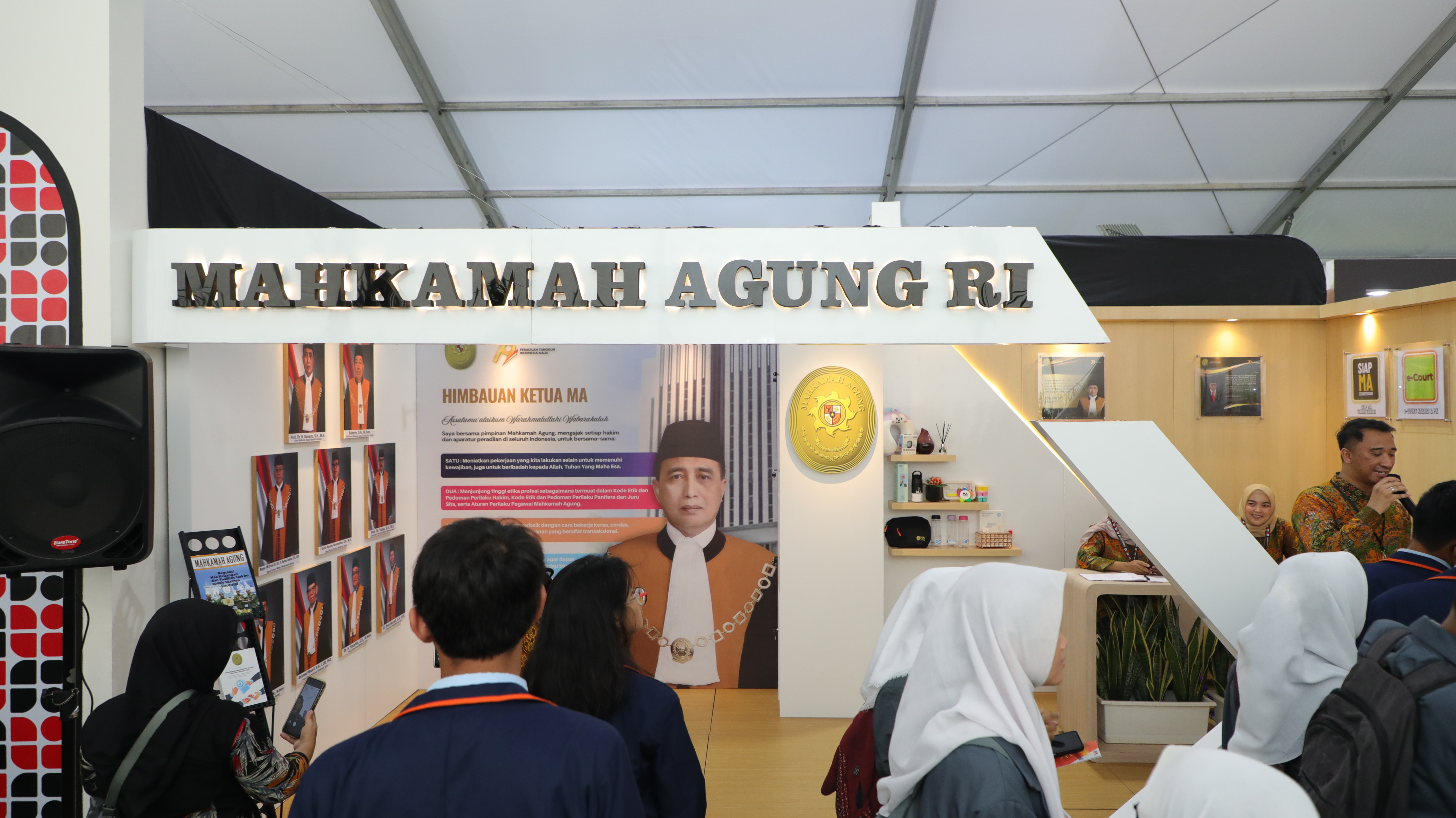 MAHKAMAH AGUNG BERPARTISIPASI DALAM PAMERAN HAKORDIA 2024