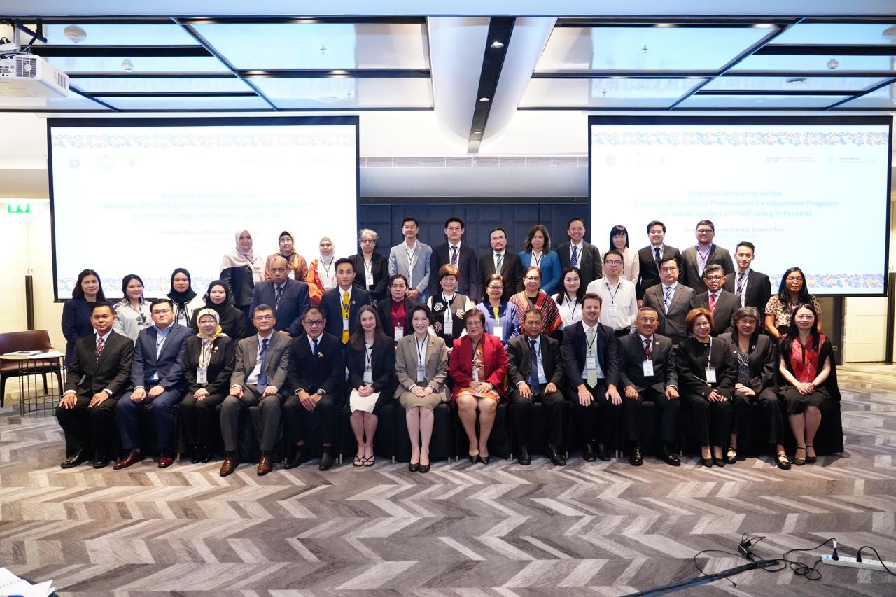 KOLABORASI DIBAWAH PAYUNG COUNCIL FOR ASEAN CHIEF JUSTICE : MAHKAMAH AGUNG FILIPINA, MAHKAMAH AGUNG THAILAND DAN  MAHKAMAH AGUNG RI BERHASIL MENGGELAR WORKSHOP MODEL PROFESSIONAL DEVELOPMENT PROGRAM FOR ASEAN JUDGES ON TRAFFICKING IN PERSONS REVISION AND