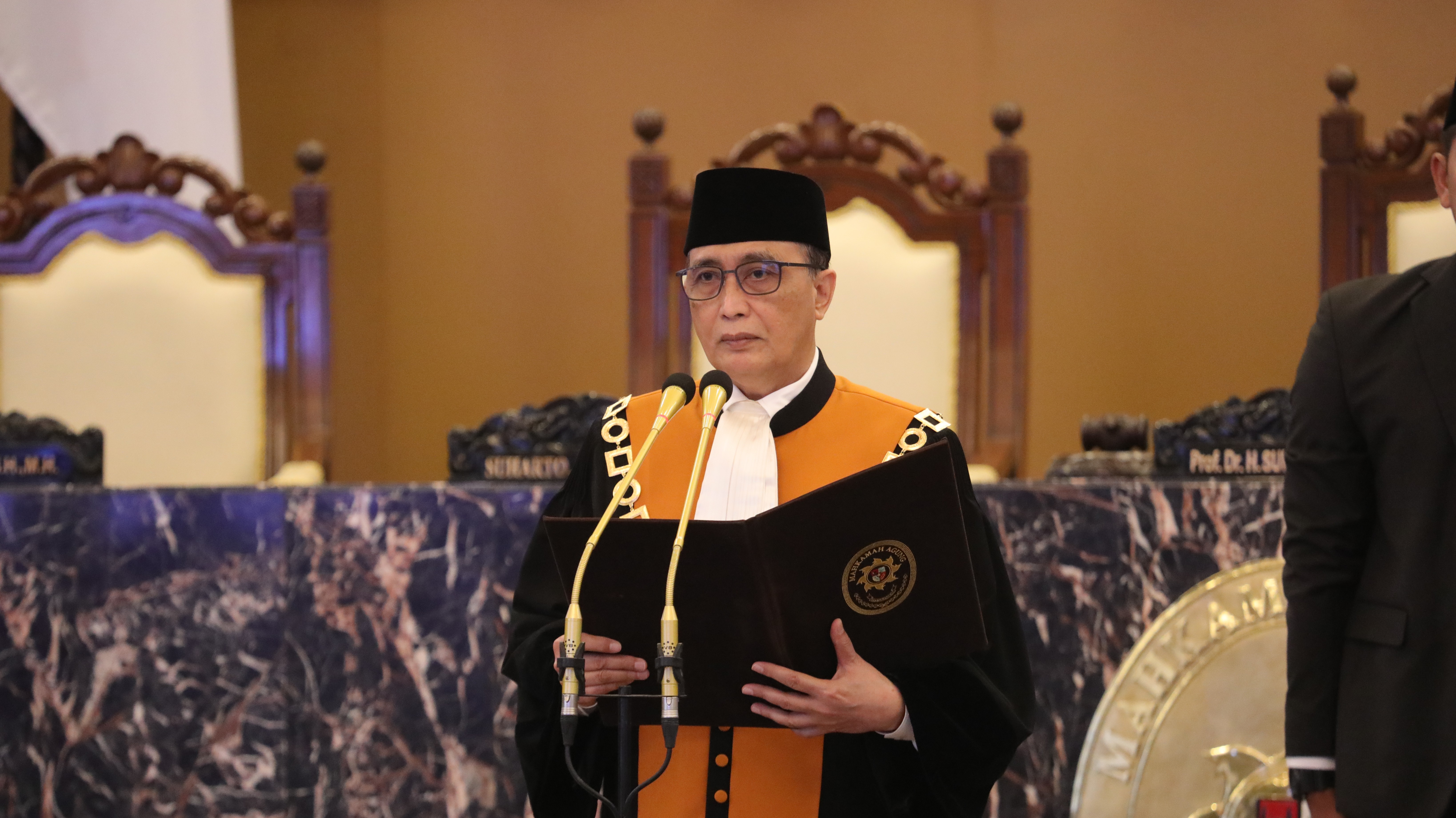 LANTIK DUA KETUA PTA, KETUA MAHKAMAH AGUNG INGATKAN PENTINGNYA MENJAGA AMANAH