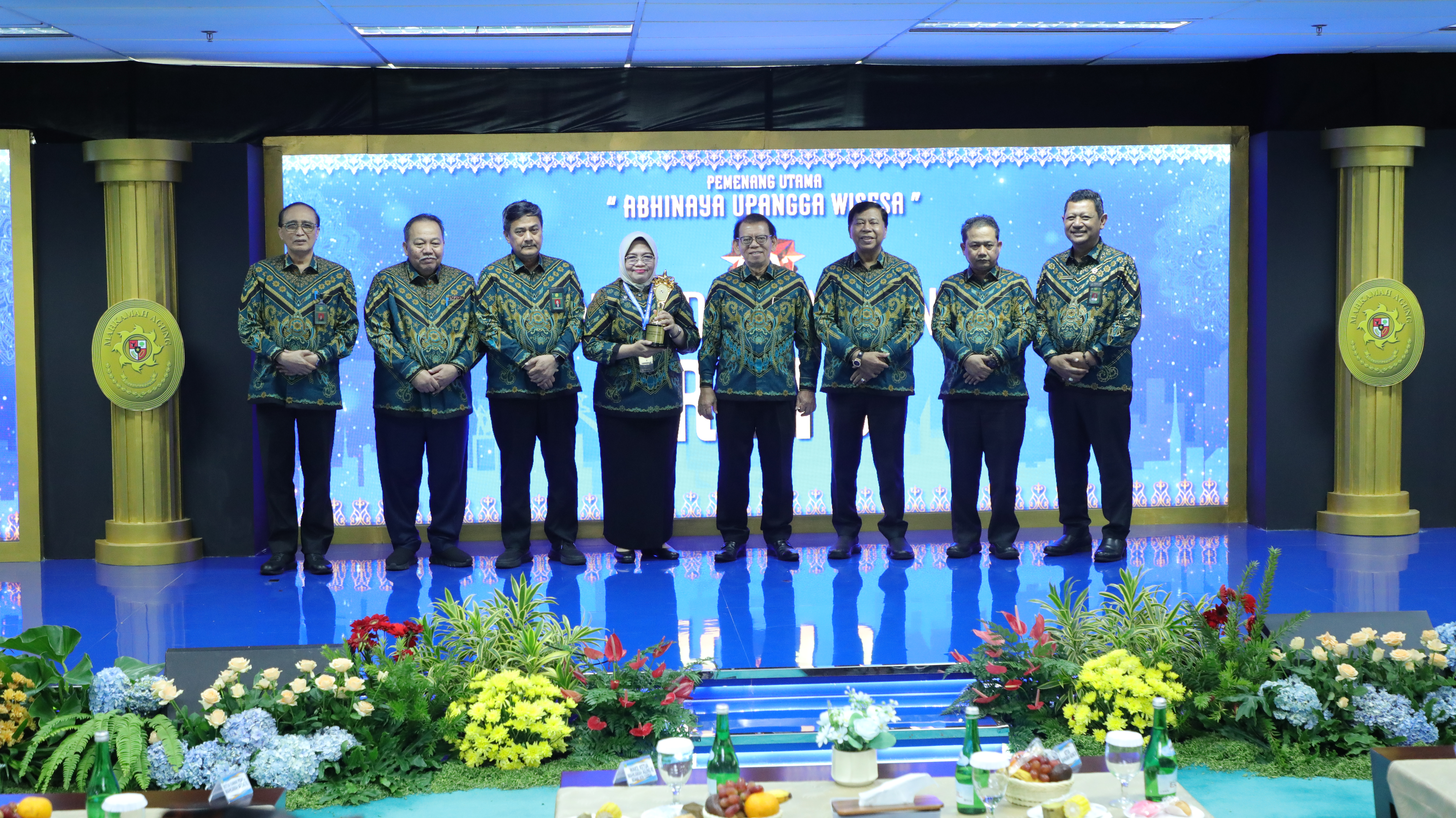 PENGHARGAAN BUKAN EUFORIA, KETUA MA TEKANKAN AMANAH DAN TANGGUNG JAWAB MORAL APARATUR PERADILAN