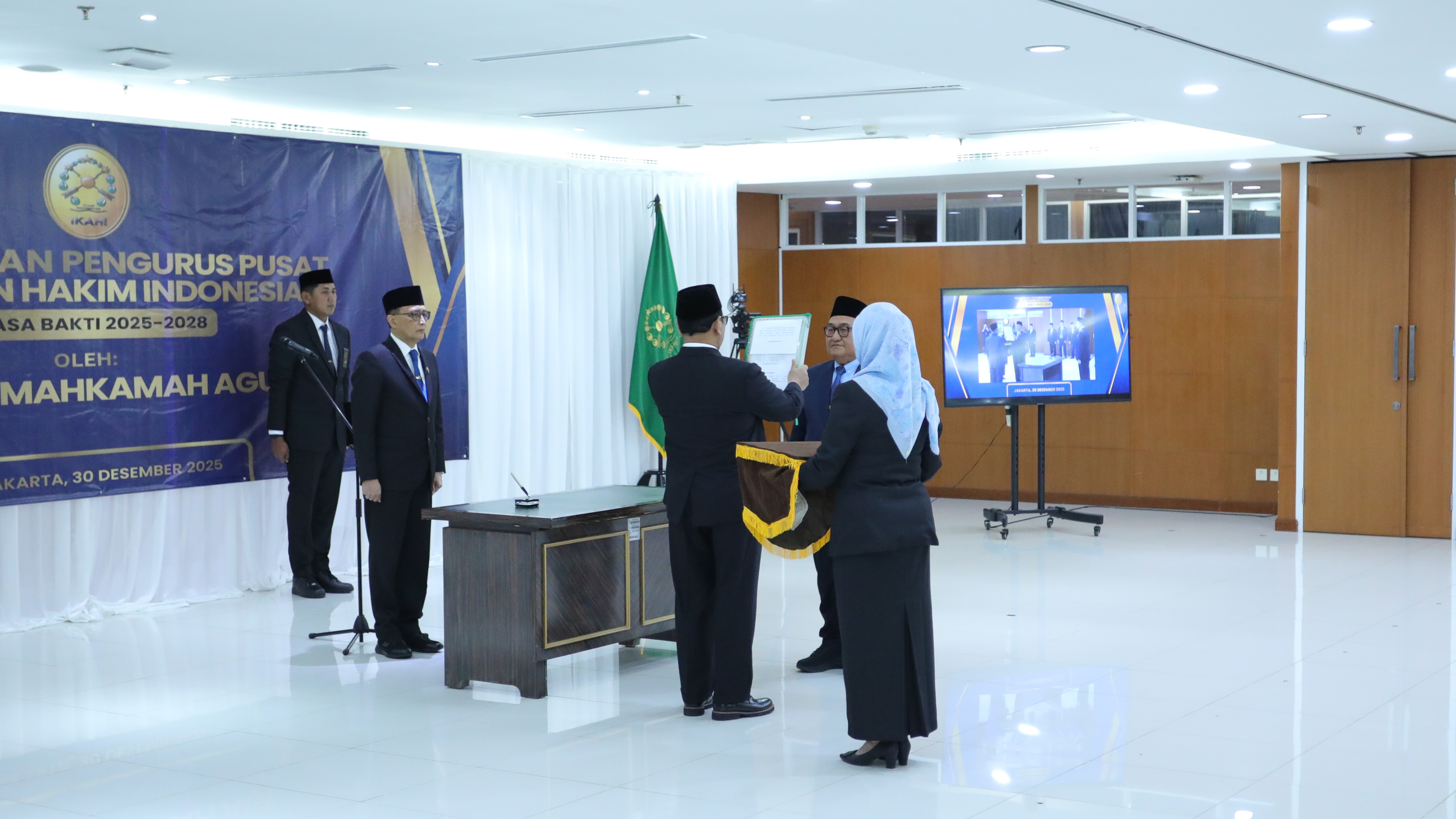 KETUA MA LANTIK PENGURUS PUSAT IKAHI 2025–2028, TEKANKAN INTEGRITAS DAN PROFESIONALITAS HAKIM