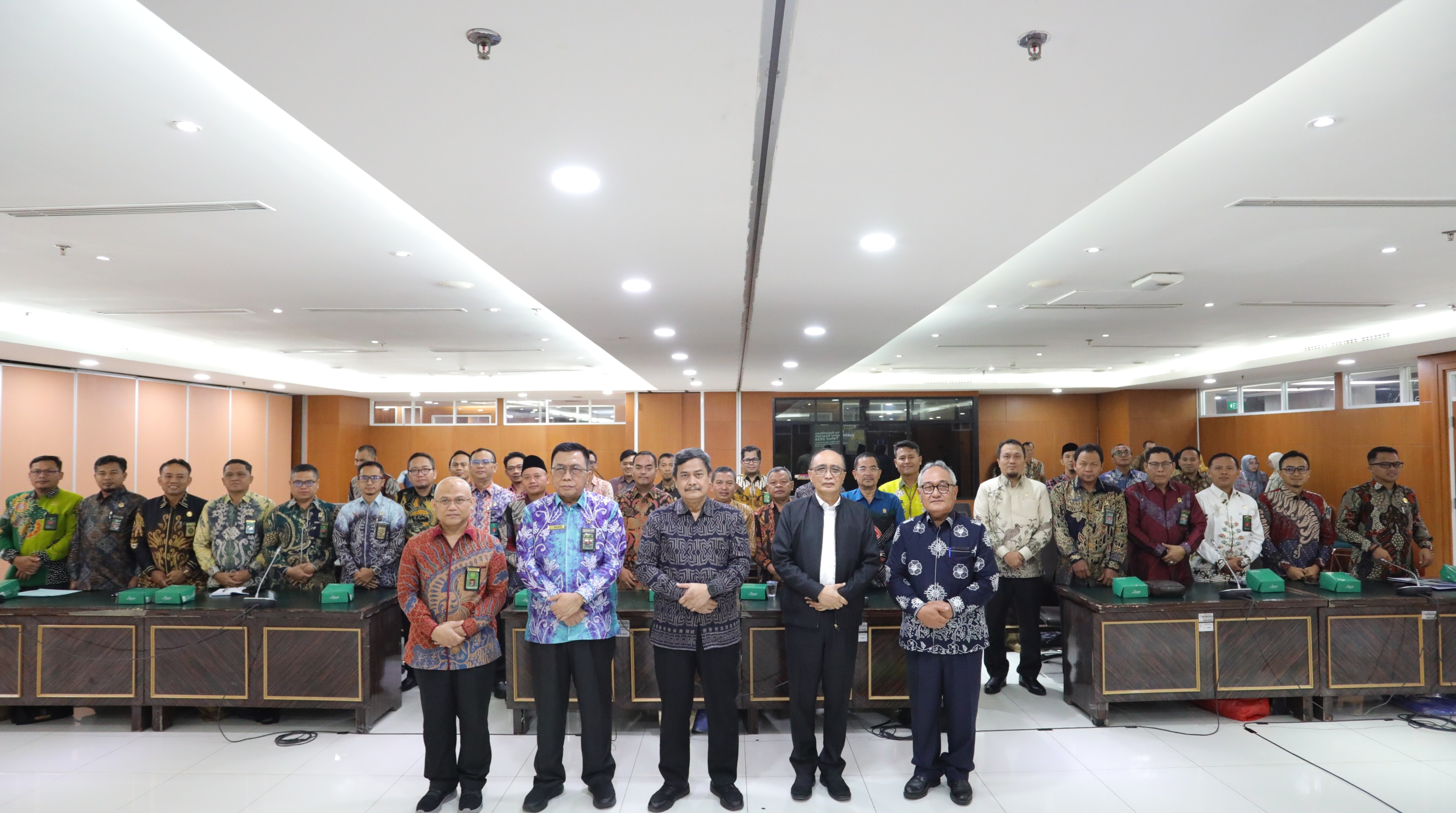 PIMPINAN MA SAMPAIKAN PENGARAHAN BAGI PESERTA PELATIHAN HAKIM EKONOMI SYARIAH DI RIYADH