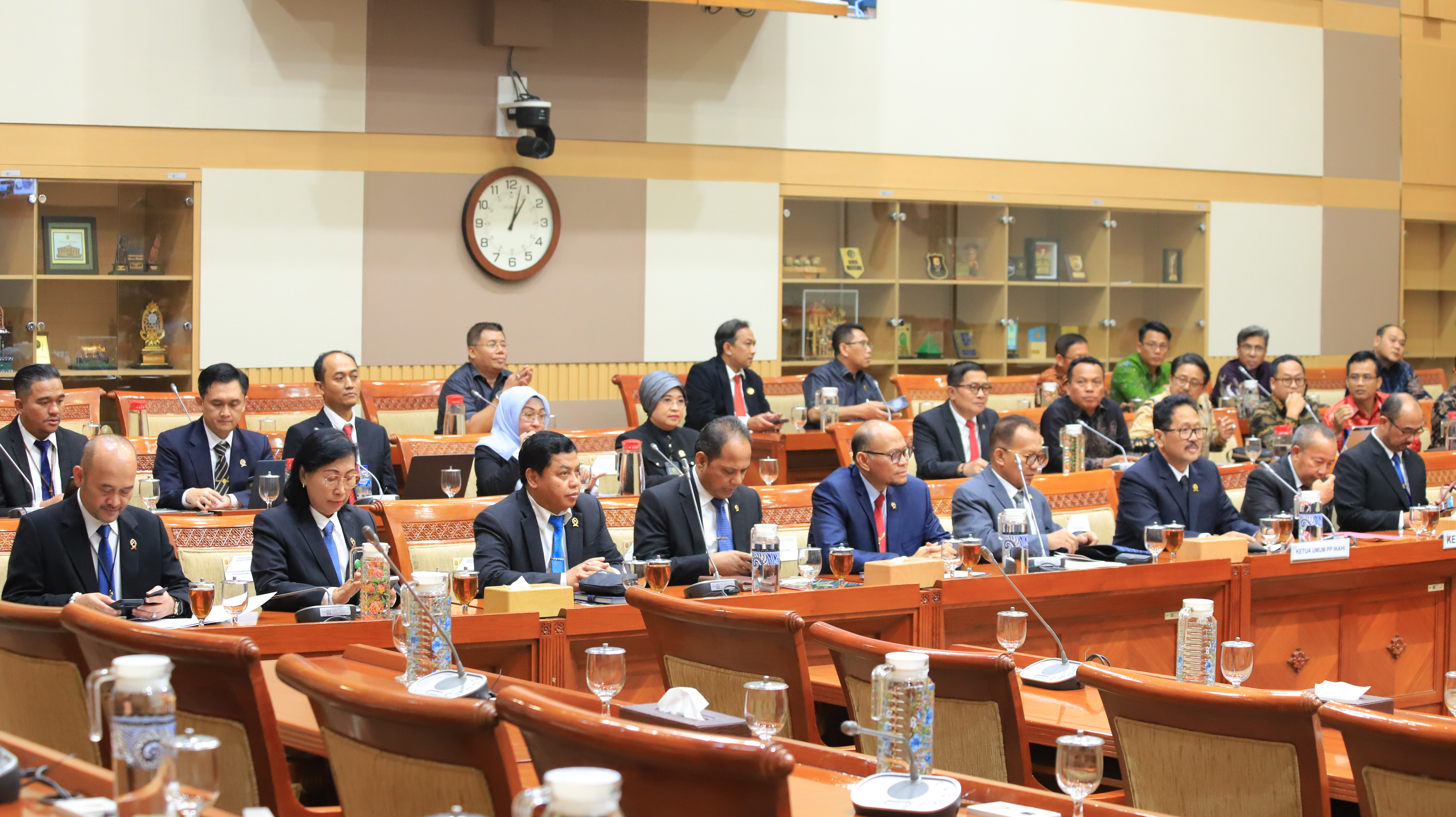 MASUKAN IKAHI, FSHA, DAN IPASPI BAGI RUU JABATAN HAKIM