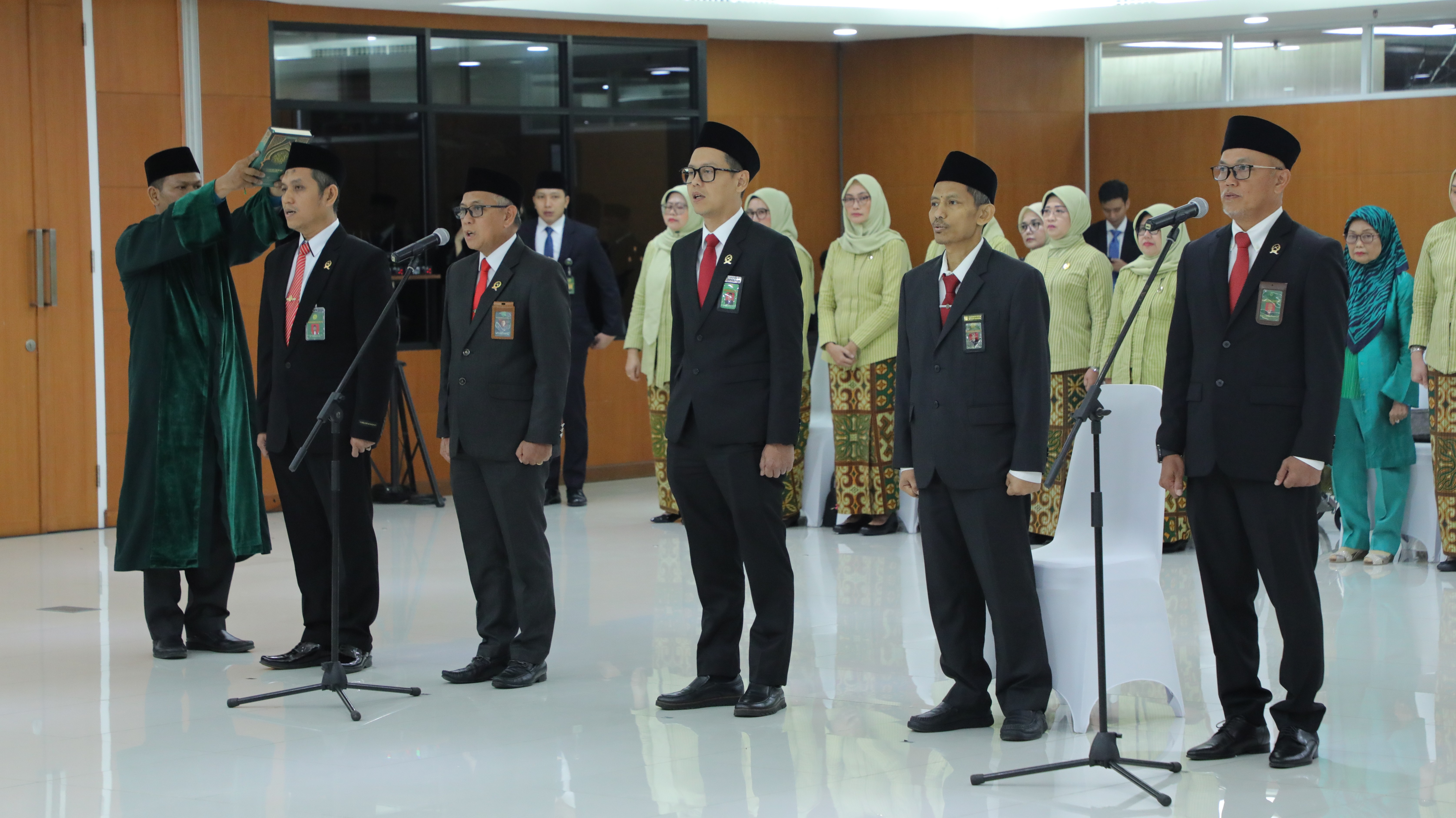 SEKRETARIS MA LANTIK 5 PIMPINAN TINGGI PRATAMA DI LINGKUNGAN MAHKAMAH AGUNG