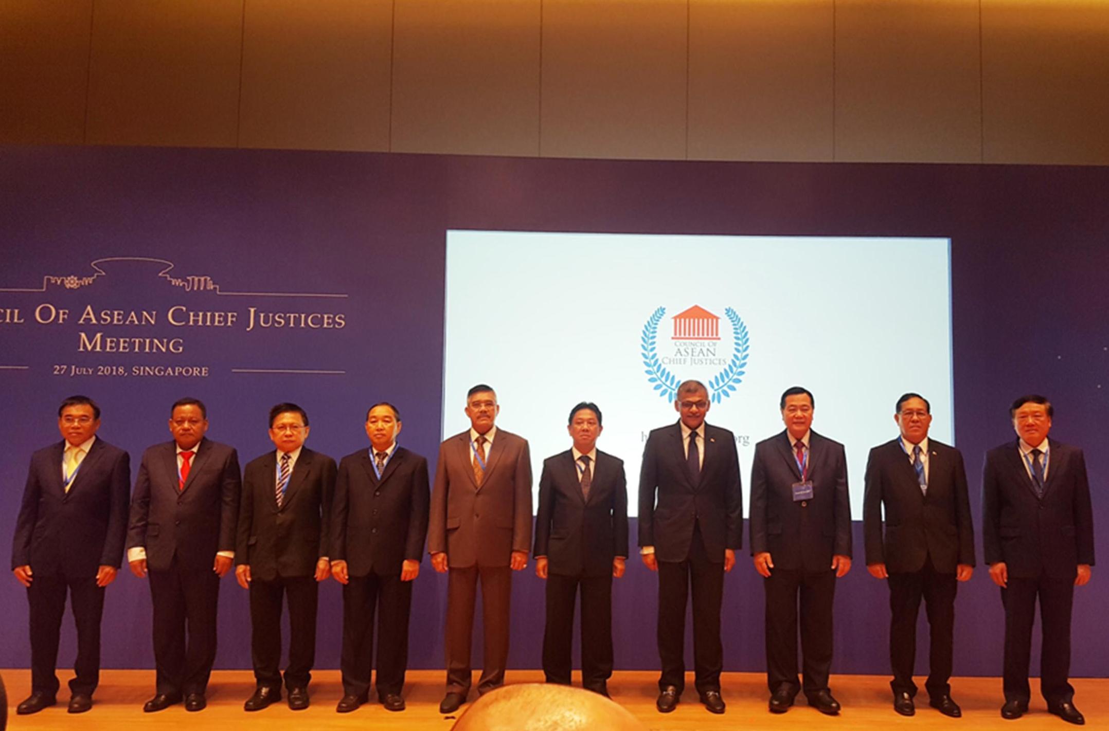 KETUA MAHKAMAH AGUNG RI HADIRI PERESMIAN PORTAL HUKUM ASEAN