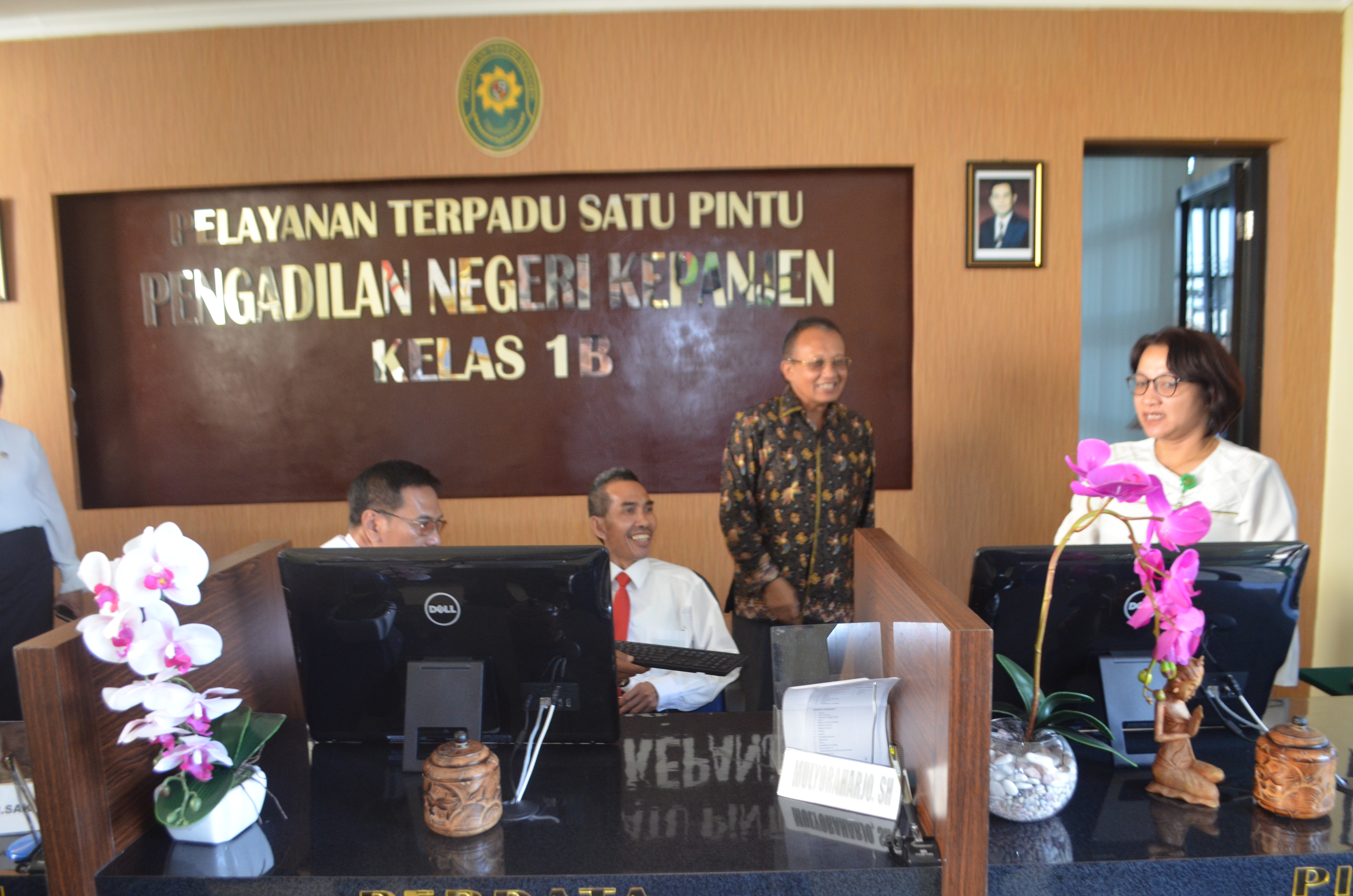 SEKRETARIS MAHKAMAH AGUNG: â€œKESEKRETARIATAN HARUS MENDUKUNG TUGAS POKOK PENGADILANâ€