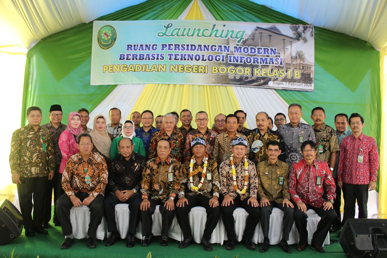 PENGADILAN NEGERI BOGOR LUNCURKAN RUANG PERSIDANGAN MODERN BERBASIS TEKNOLOGI INFORMASI