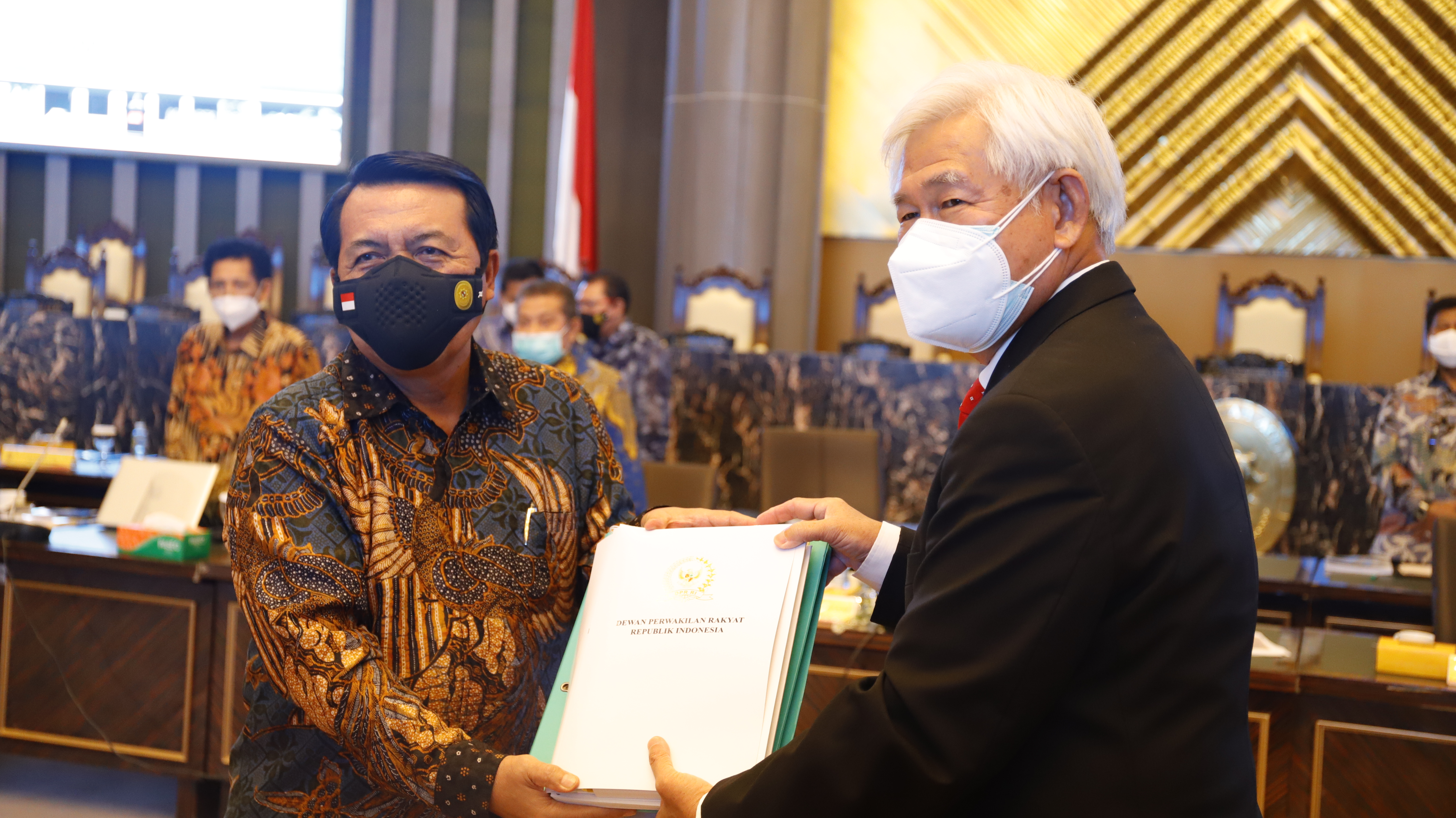 MAHKAMAH AGUNG DAN DPR RI LAKUKAN RAPAT KONSULTASI